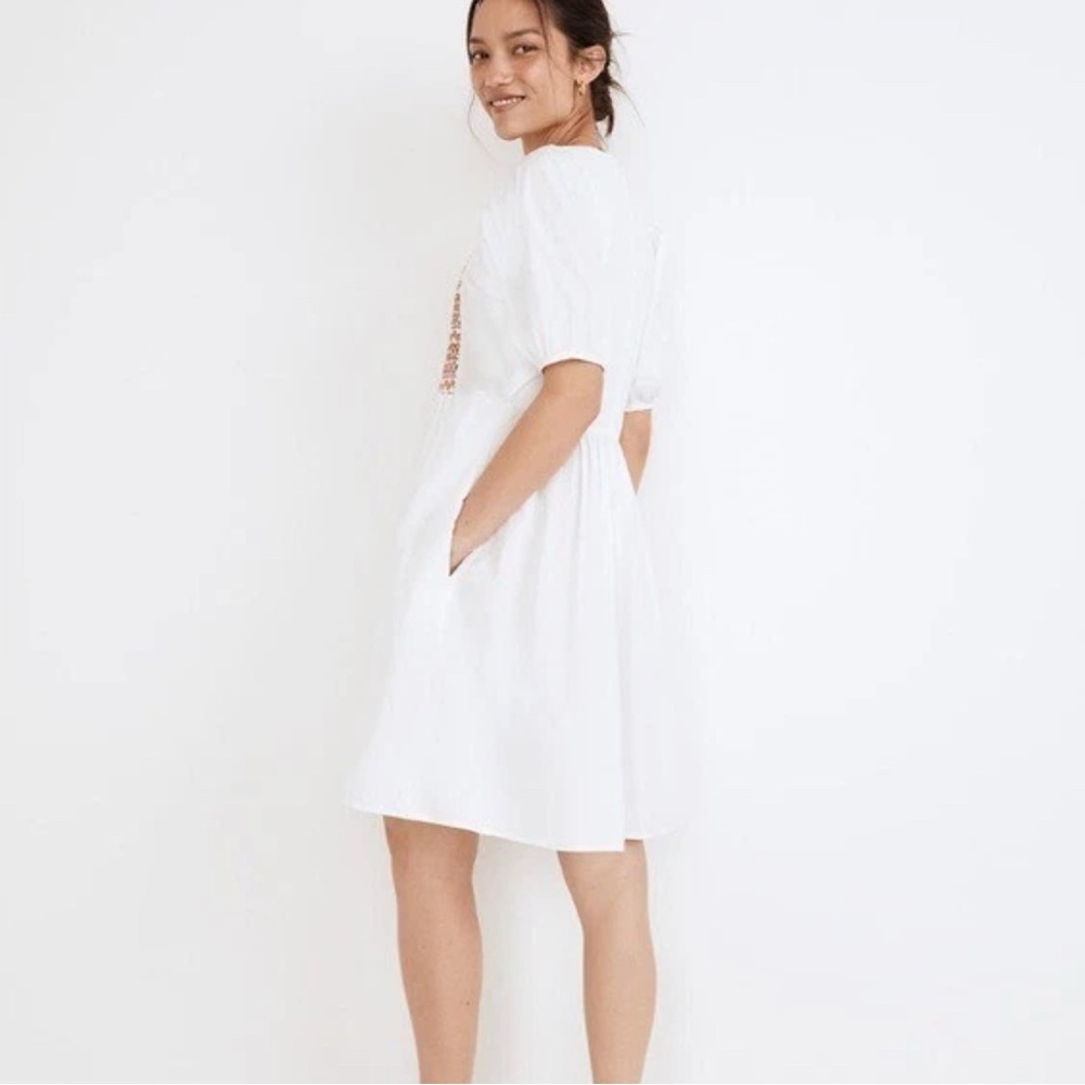 Madewell White Embroidered Smocked Dress Size Medium - Picture 4 of 6